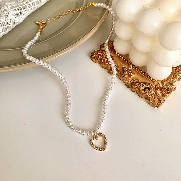 Elegant Bridal Pearl Choker Necklace with Heart | GATTARA